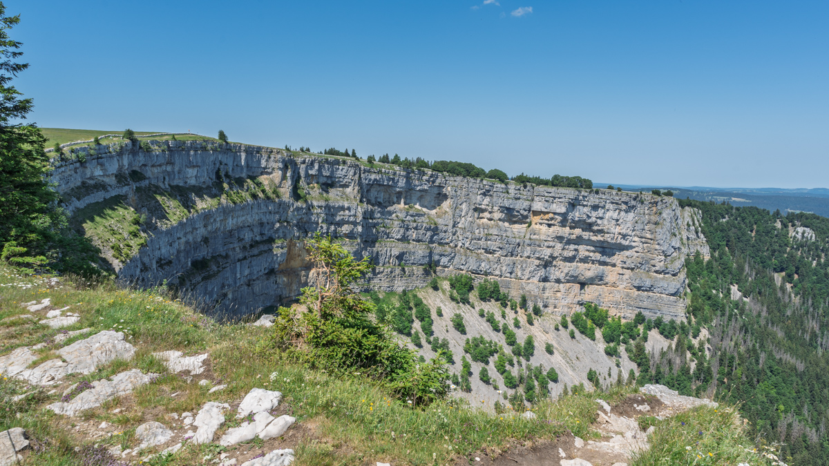 You are currently viewing Randonnée Inoubliable au Creux du Van et Gorges de l&rsquo;Areuse